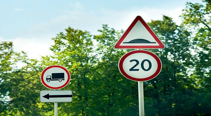 проверить знак на дороге, законные и незаконные дорожные знаки Проверить знак на дороге: законные и незаконные дорожные знаки + установка, соответствие, контроль