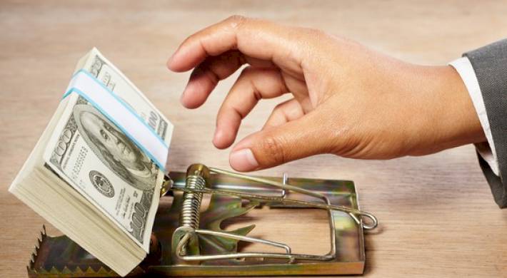 Как обманывают брокеры в получении кредита: Можно ли вернуть свои деньги